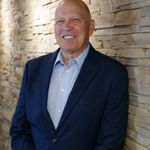 Headshot of Bruce Gordon, real estate agent