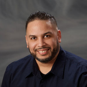 Anthony Ayala Top real estate agent in Fort Washington