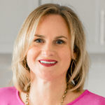Headshot of Jennifer Brown, real estate agent