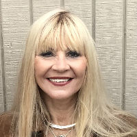 Sandra Donahue Top real estate agent in Spearfish
