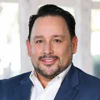 Oscar C. Hernandez Top real estate agent in Houston