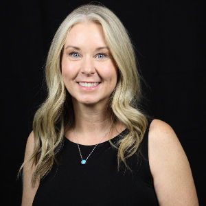 Nicole Loos Top real estate agent in Kingman