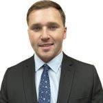 Headshot of Alexander Bernth, real estate agent