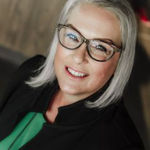 Headshot of Tiffany Jones, real estate agent