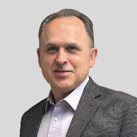 Javier Robles Top real estate agent in Santa Ana