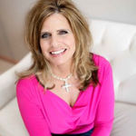 Headshot of Cheryl Schopf, real estate agent