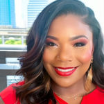 Headshot of Chinika Mitchell, real estate agent