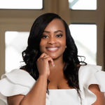 Headshot of KeMesha Rogers, real estate agent