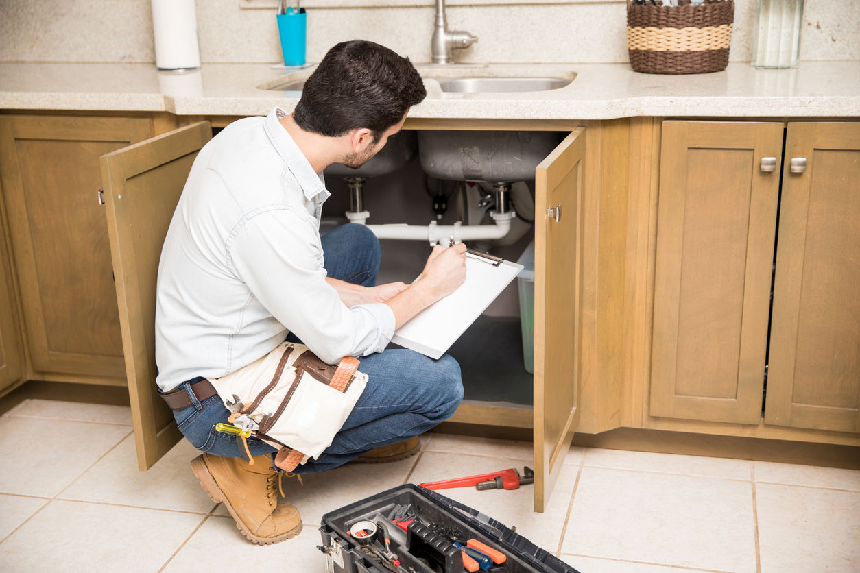 what happens if a seller does not make repairs before closing